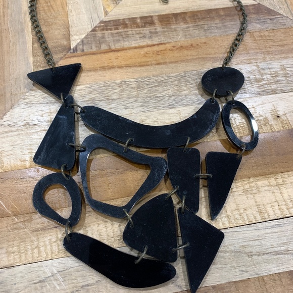 Black Geometric Statement Necklace Acrylic Abstract Bib Mod Art Jewelry - Picture 5 of 10